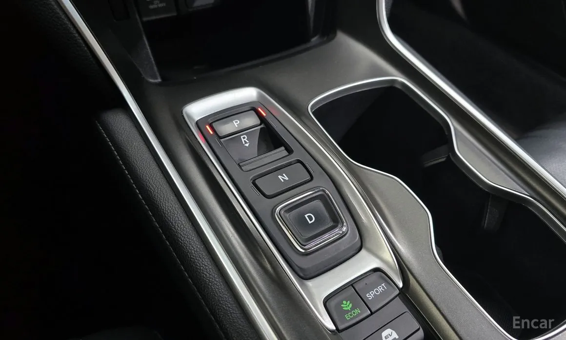 Фото 9 - Honda Accord