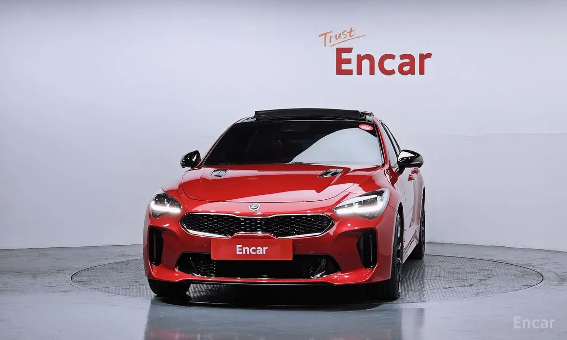 Фото 3 - Kia Stinger