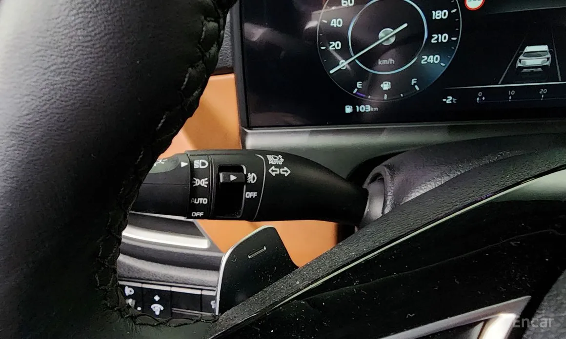 Фото 18 - Kia Seltos