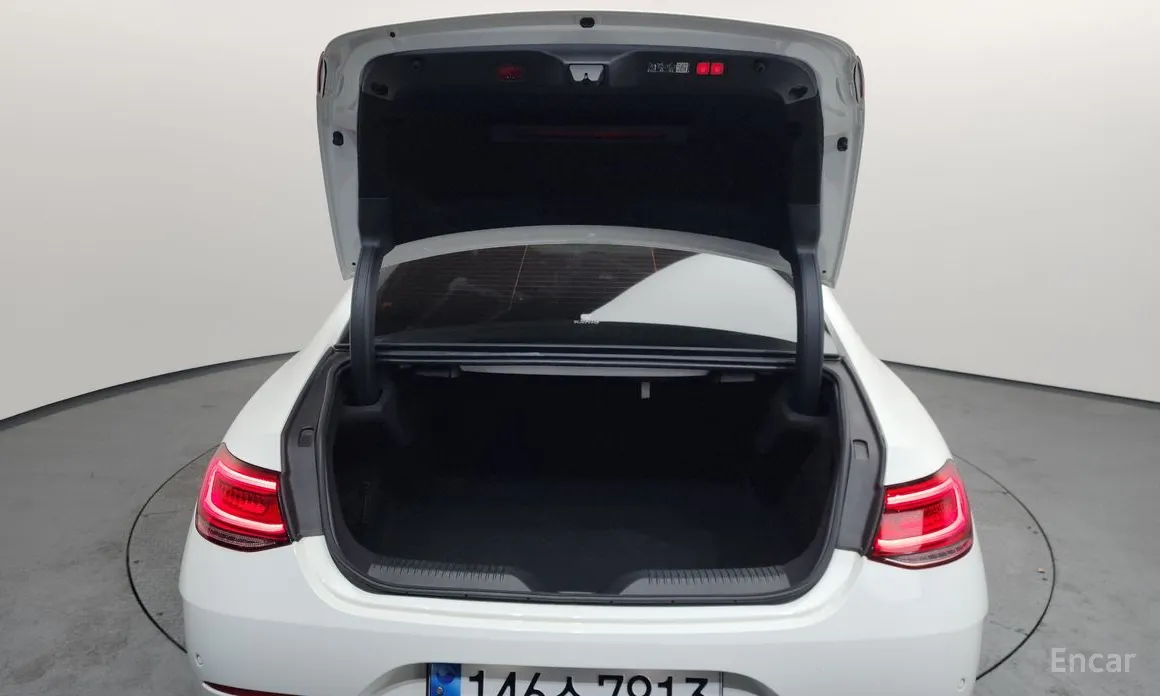 Фото 20 - Mercedes-Benz CLS-Class