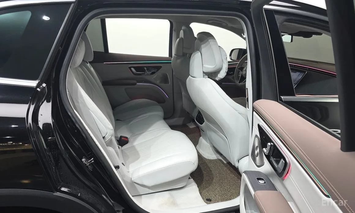 Фото 12 - Mercedes-Benz EQS