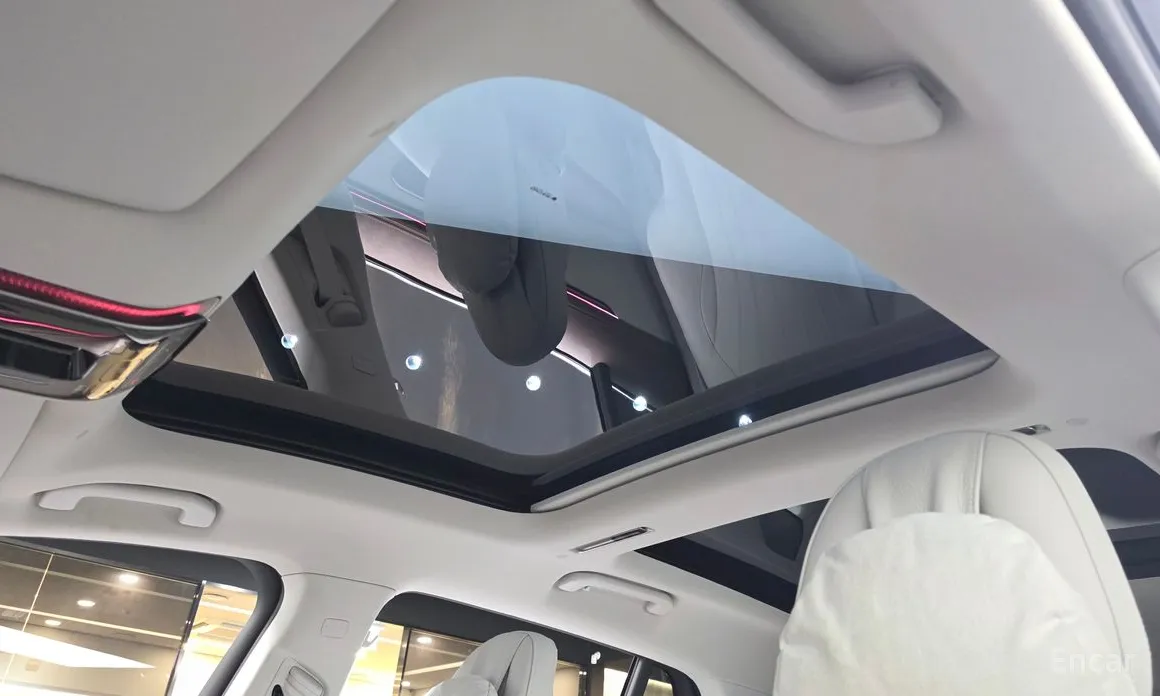 Фото 19 - Mercedes-Benz EQS