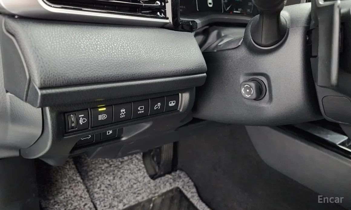 Фото 14 - Toyota Camry