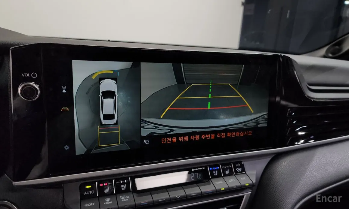 Фото 18 - Toyota Camry