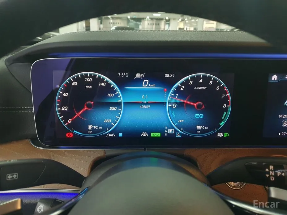 Фото 8 - Mercedes-Benz E-Class