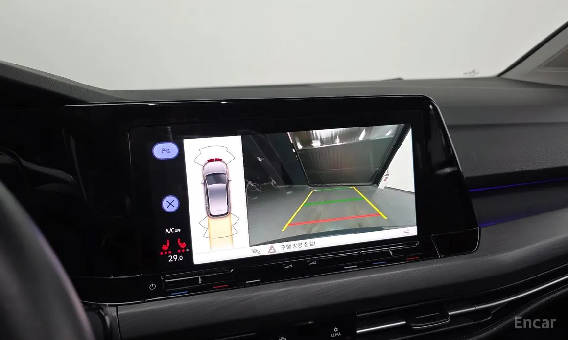 Фото 16 - Volkswagen Golf