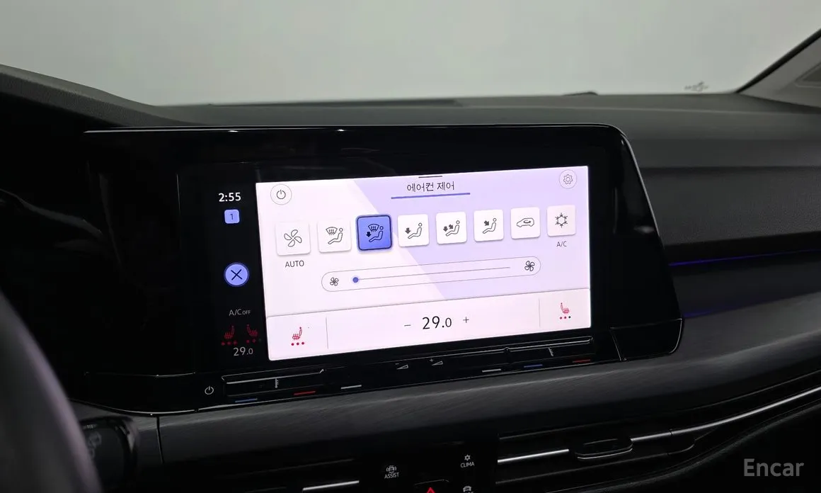 Фото 17 - Volkswagen Golf