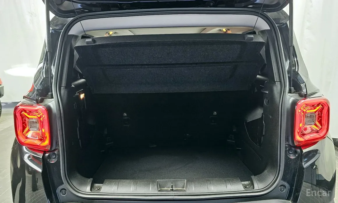 Фото 20 - Jeep Renegade