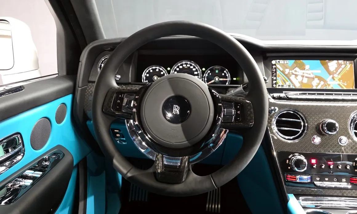 Фото 13 - Rolls-Royce Cullinan