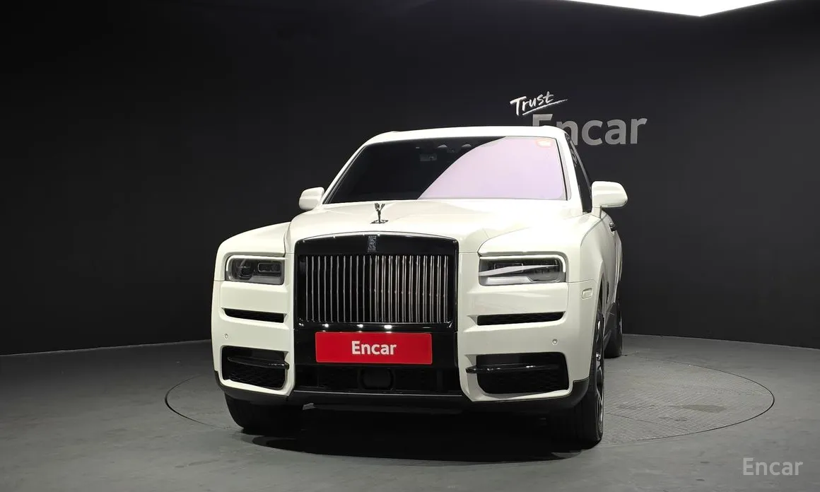 Фото 3 - Rolls-Royce Cullinan