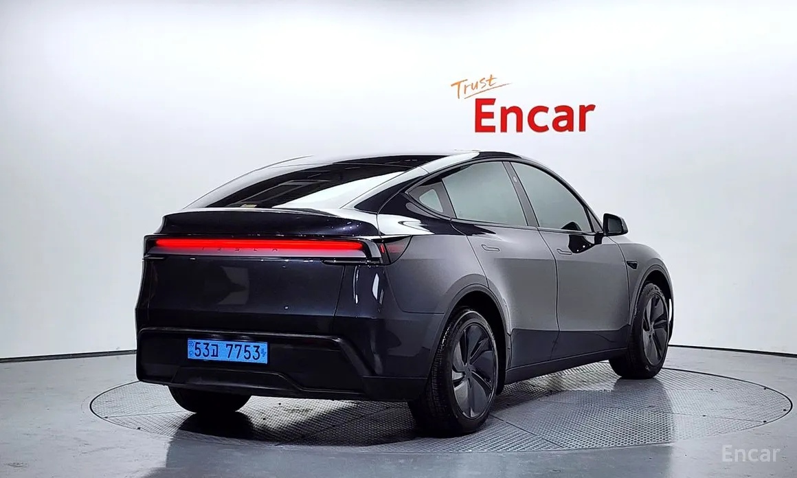 Фото 2 - Tesla Model Y