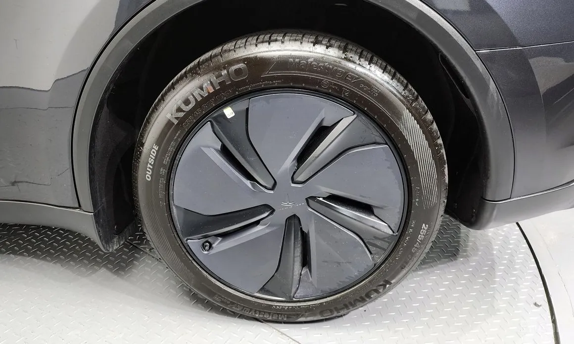 Фото 5 - Tesla Model Y