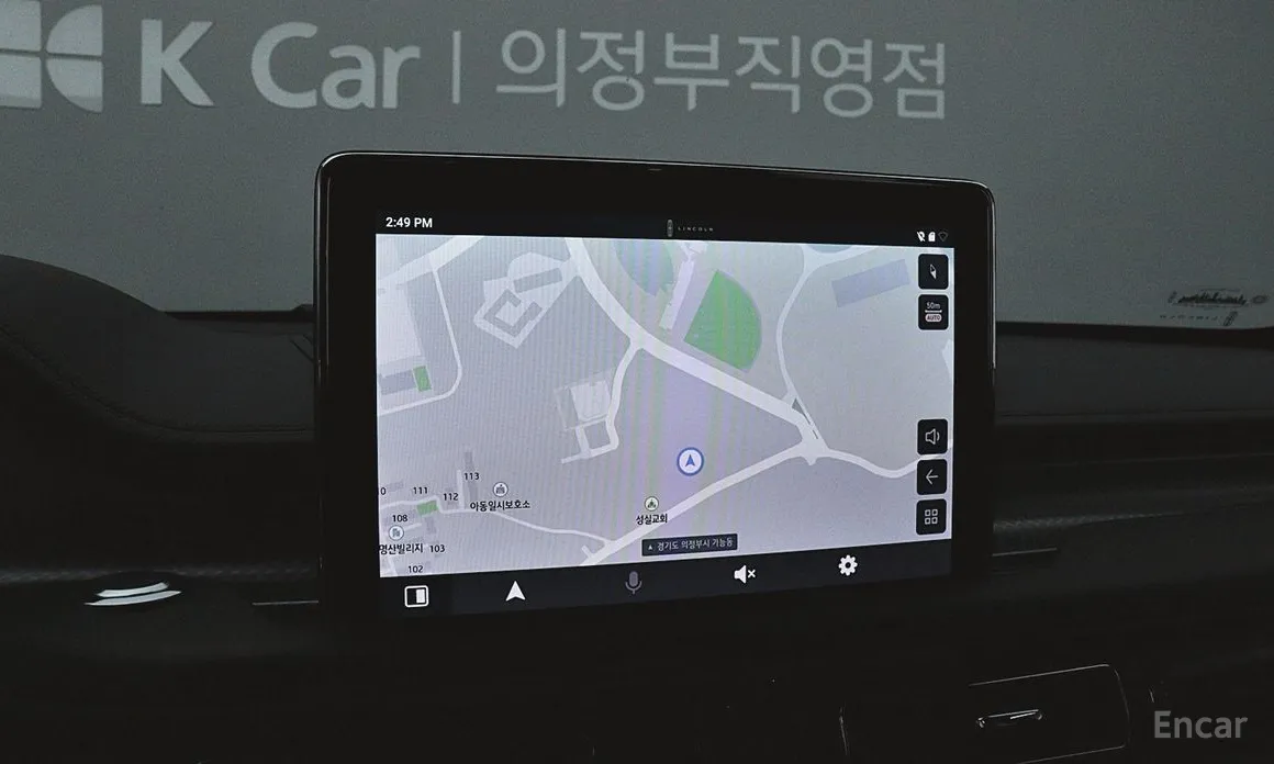 Фото 12 - Lincoln Aviator