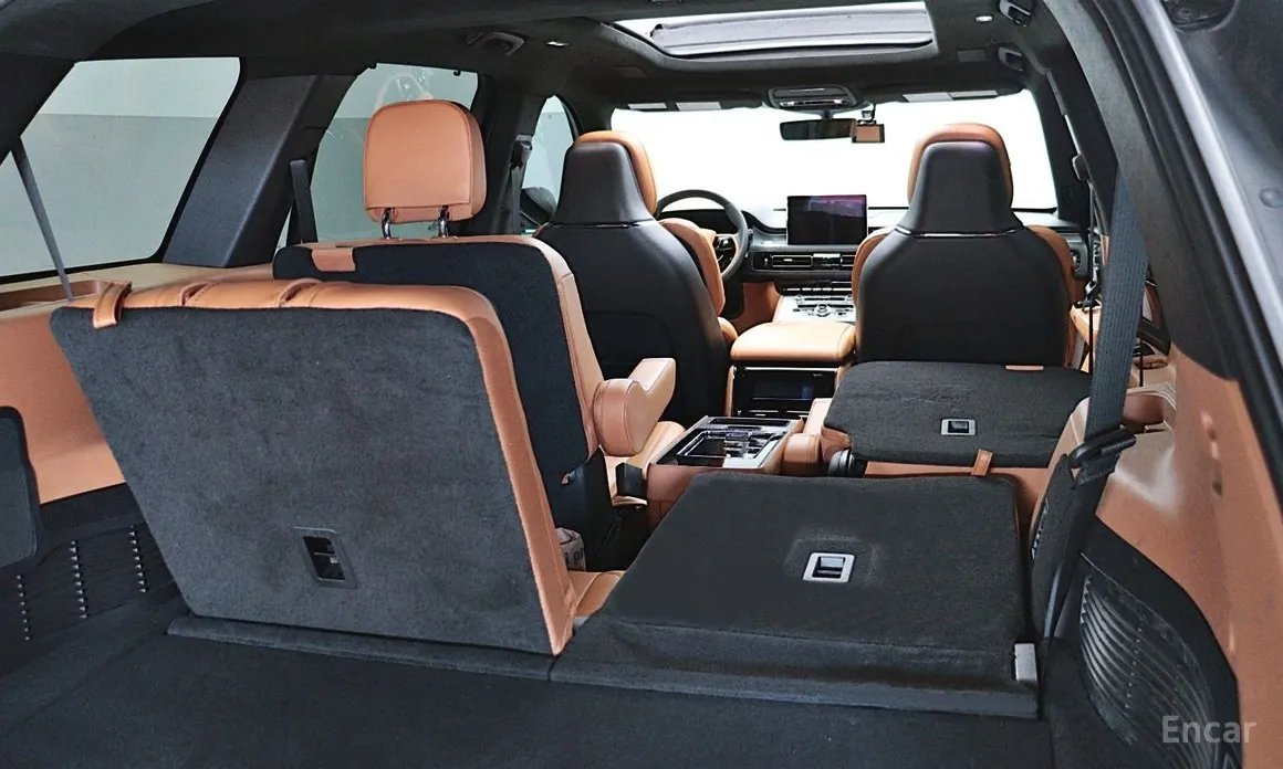 Фото 7 - Lincoln Aviator