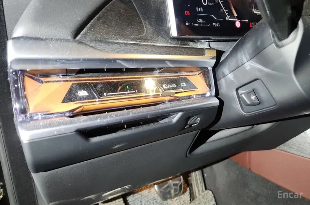 Фото 14 - BMW 7 Series