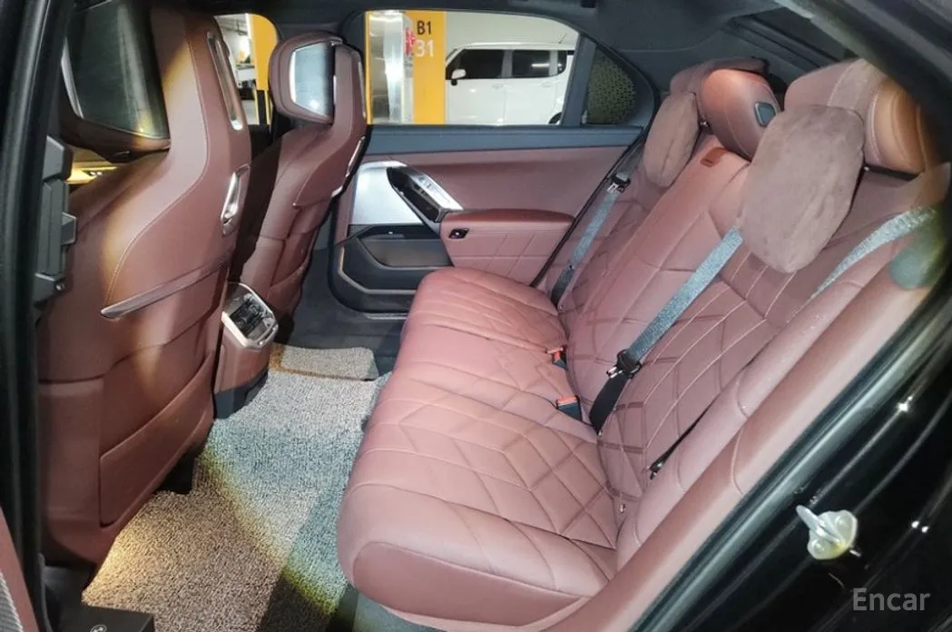 Фото 7 - BMW 7 Series