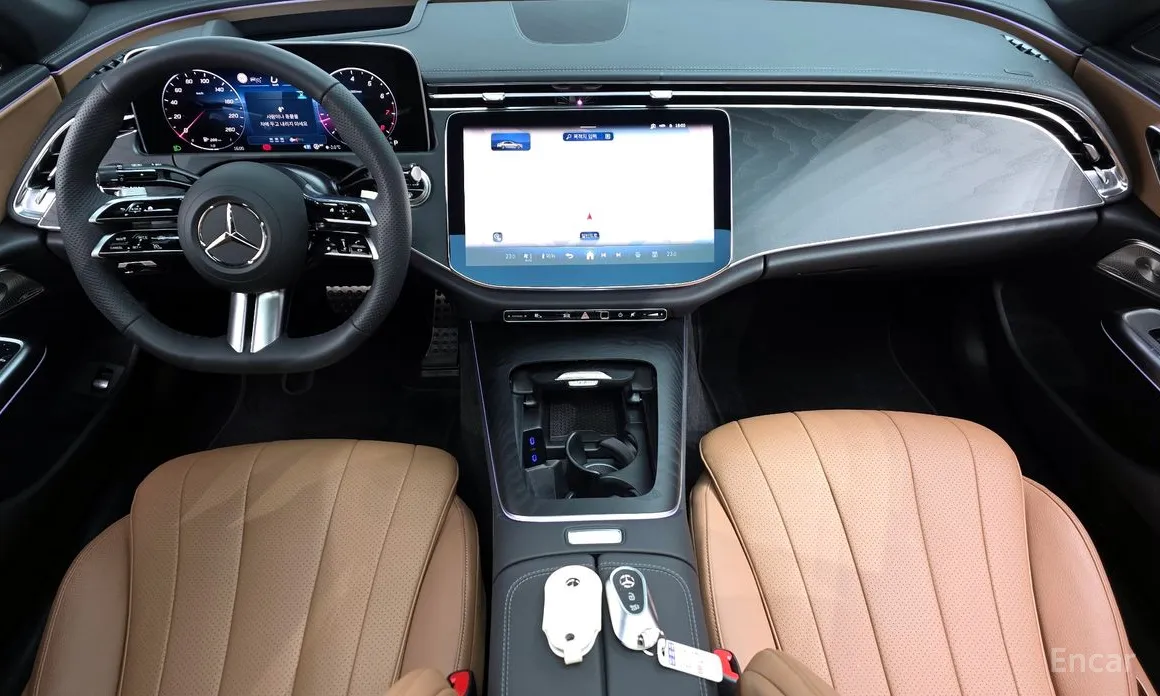 Фото 7 - Mercedes-Benz E-Class