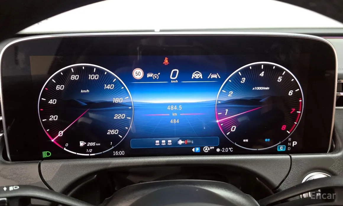 Фото 8 - Mercedes-Benz E-Class