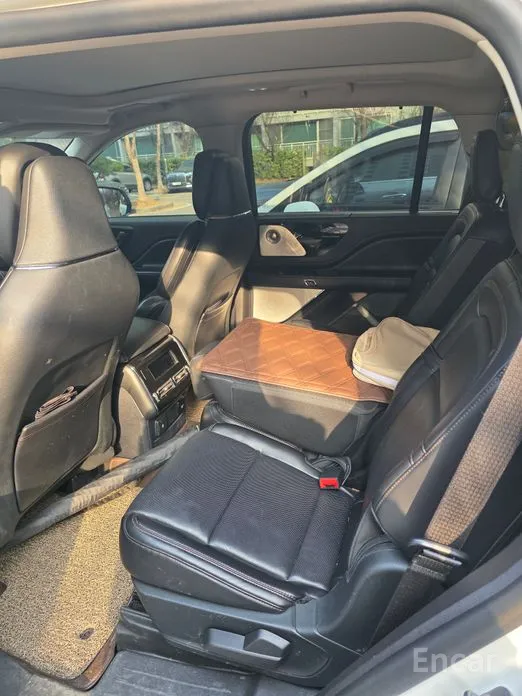 Фото 3 - Lincoln Aviator