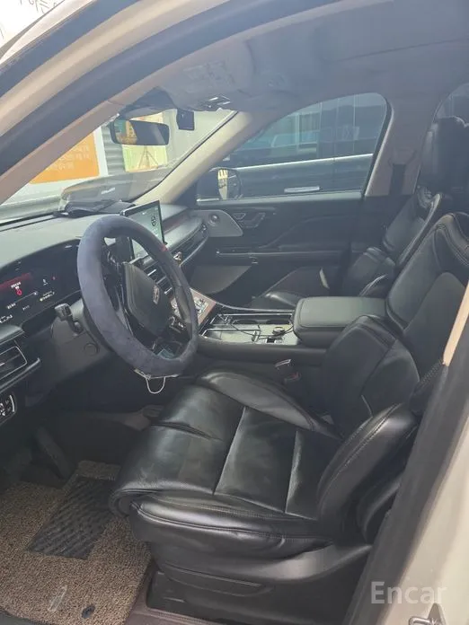 Фото 4 - Lincoln Aviator