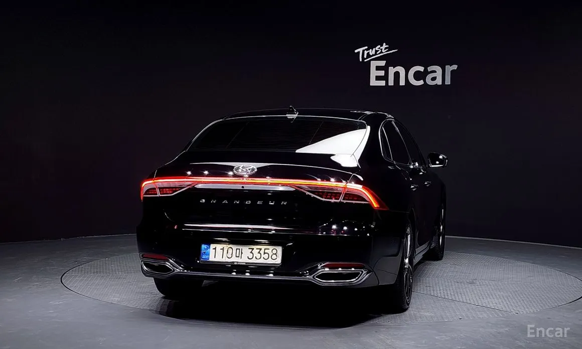 Фото 4 - Hyundai Grandeur