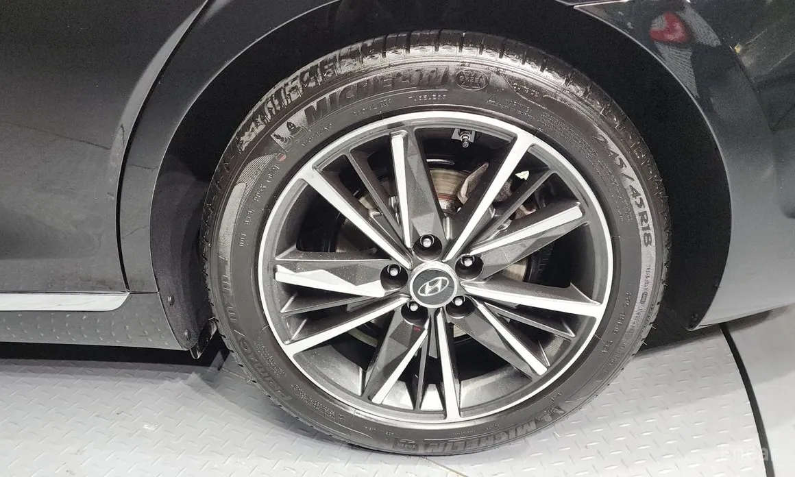 Фото 5 - Hyundai Grandeur