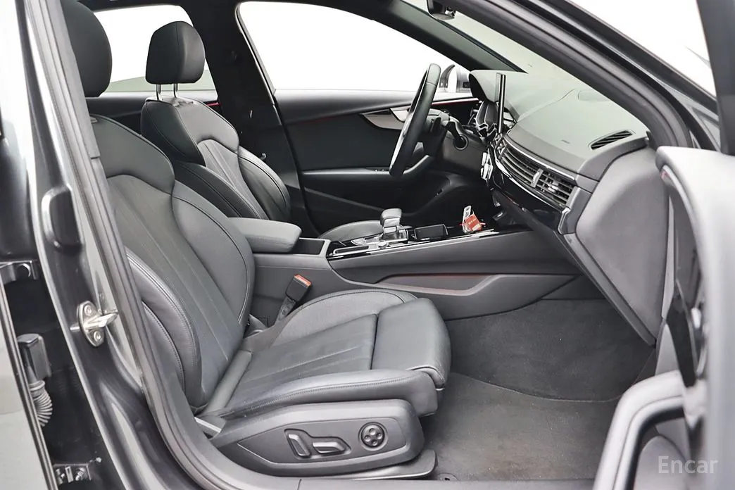 Фото 13 - Audi A4