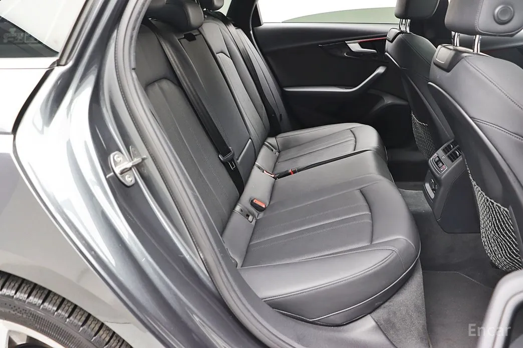 Фото 15 - Audi A4