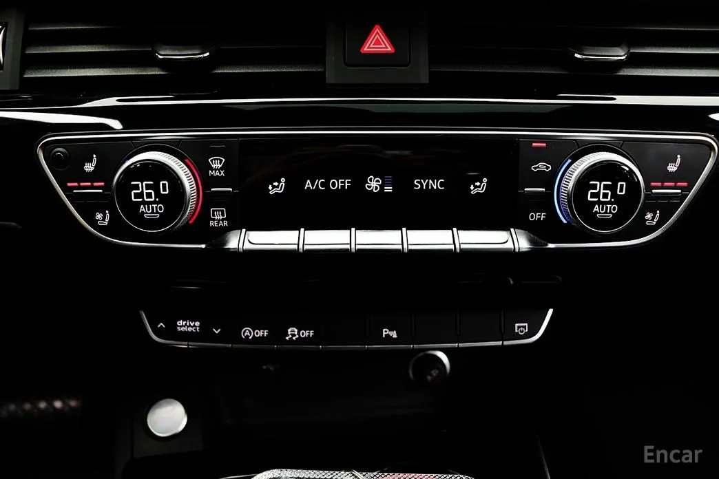 Фото 19 - Audi A4