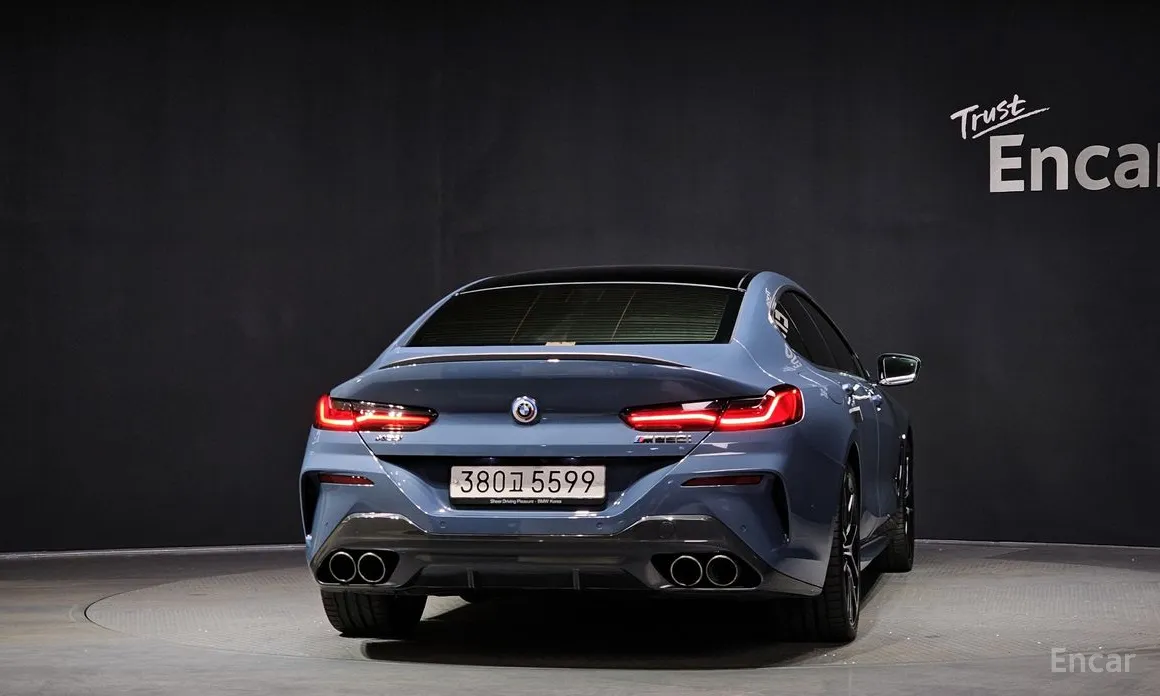 Фото 4 - BMW 8 Series