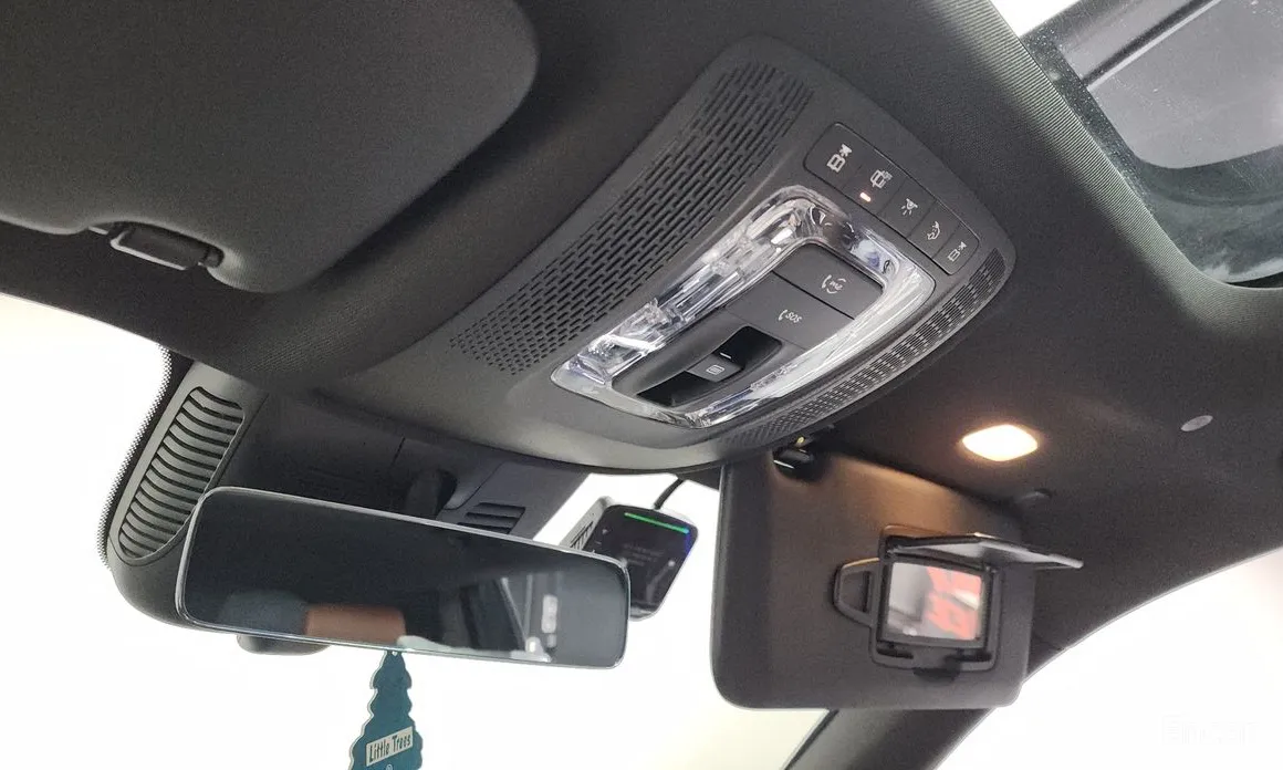 Фото 18 - Mercedes-Benz GLB-Class