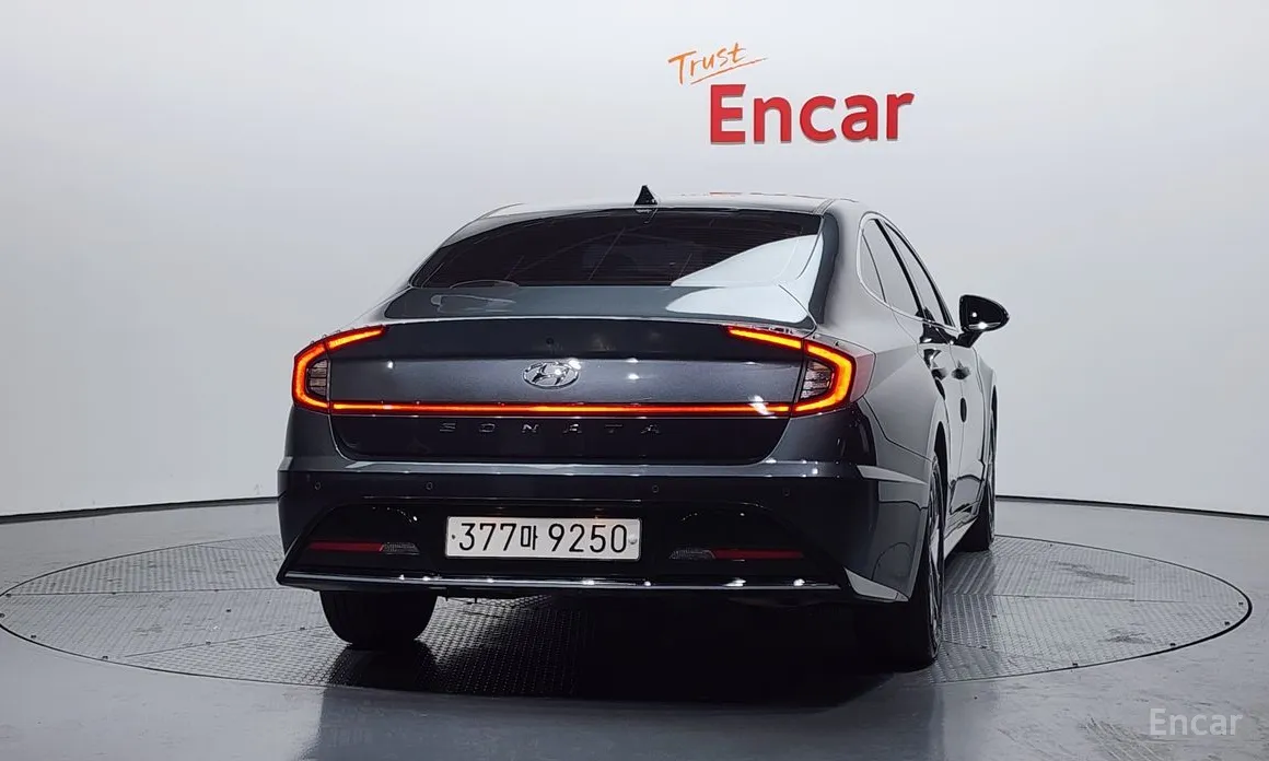 Фото 4 - Hyundai Sonata