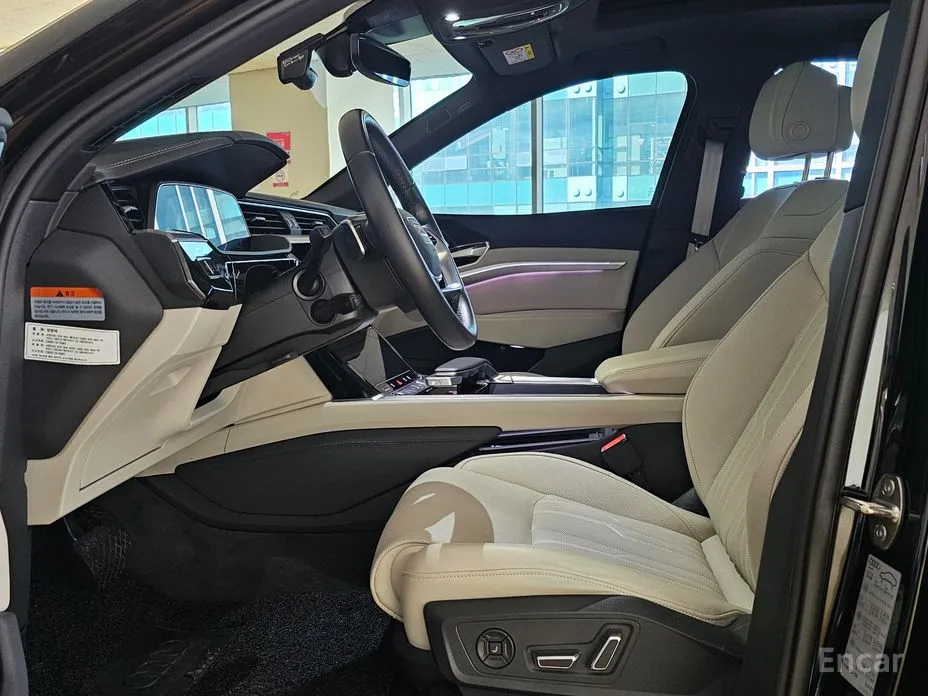 Фото 8 - Audi e-tron