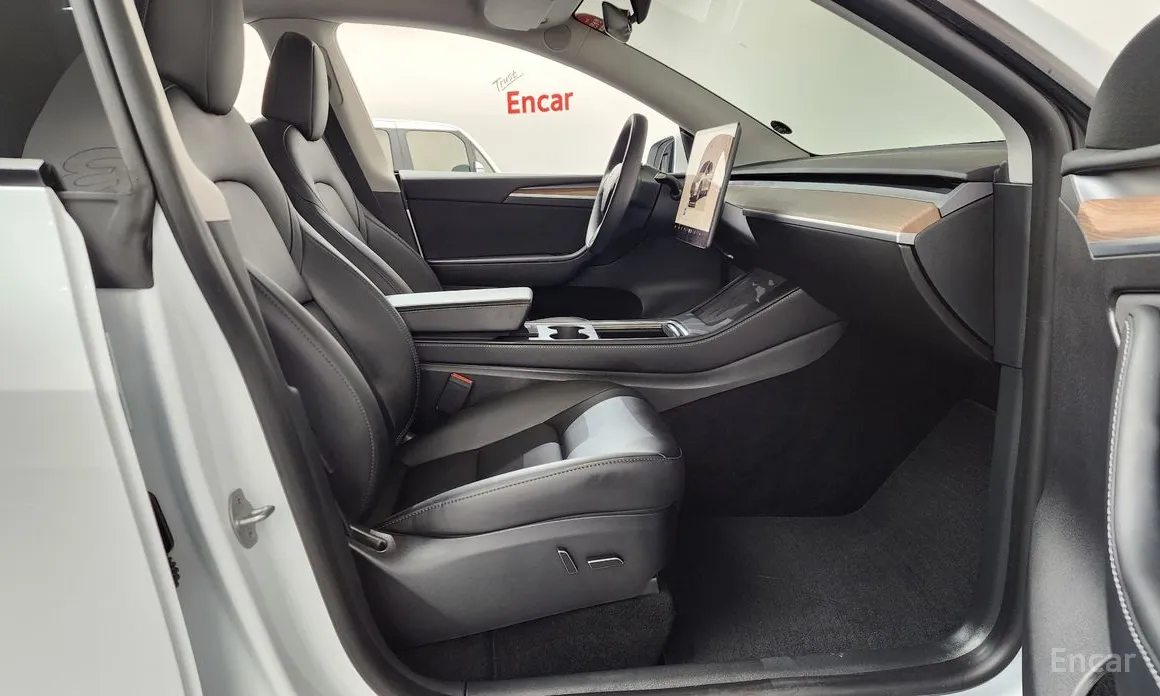 Фото 11 - Tesla Model Y