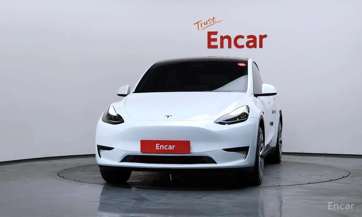 Фото 3 - Tesla Model Y