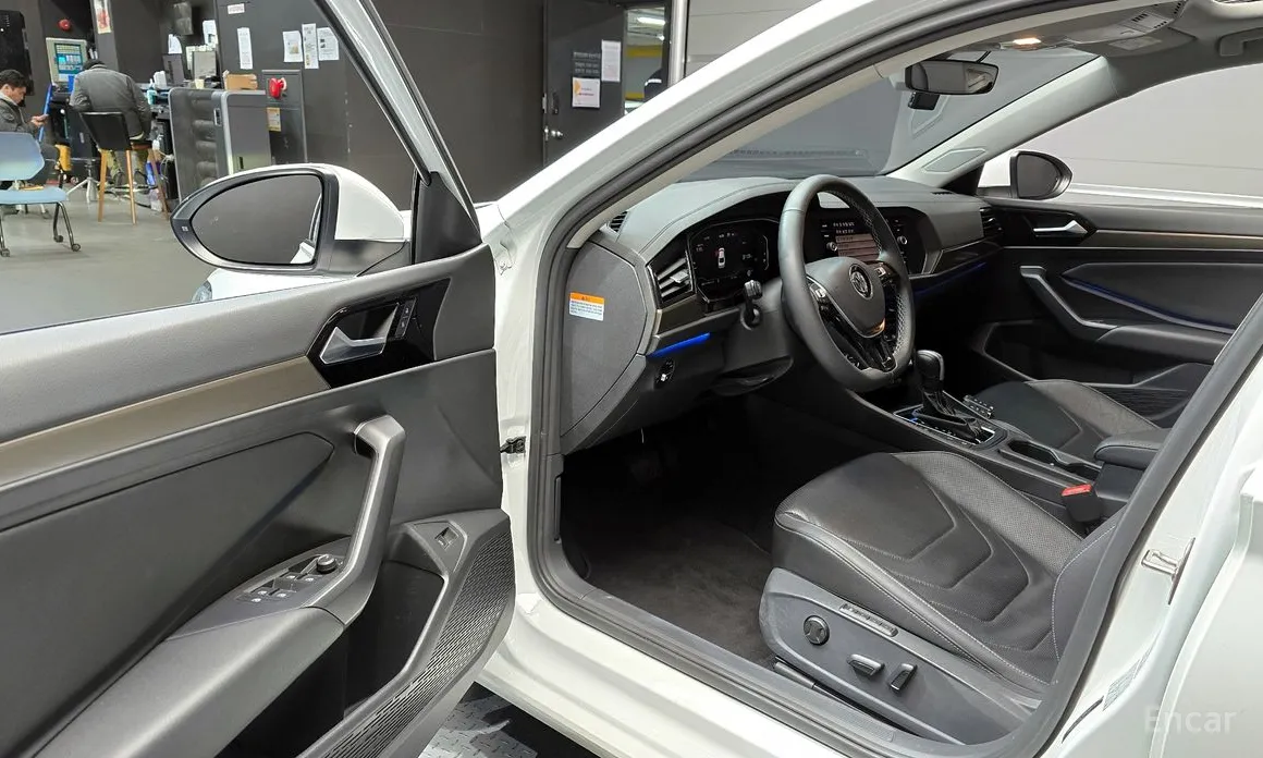 Фото 11 - Volkswagen Jetta