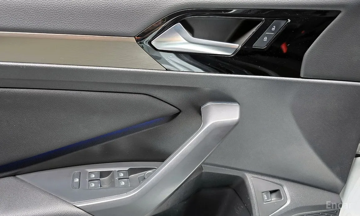 Фото 18 - Volkswagen Jetta