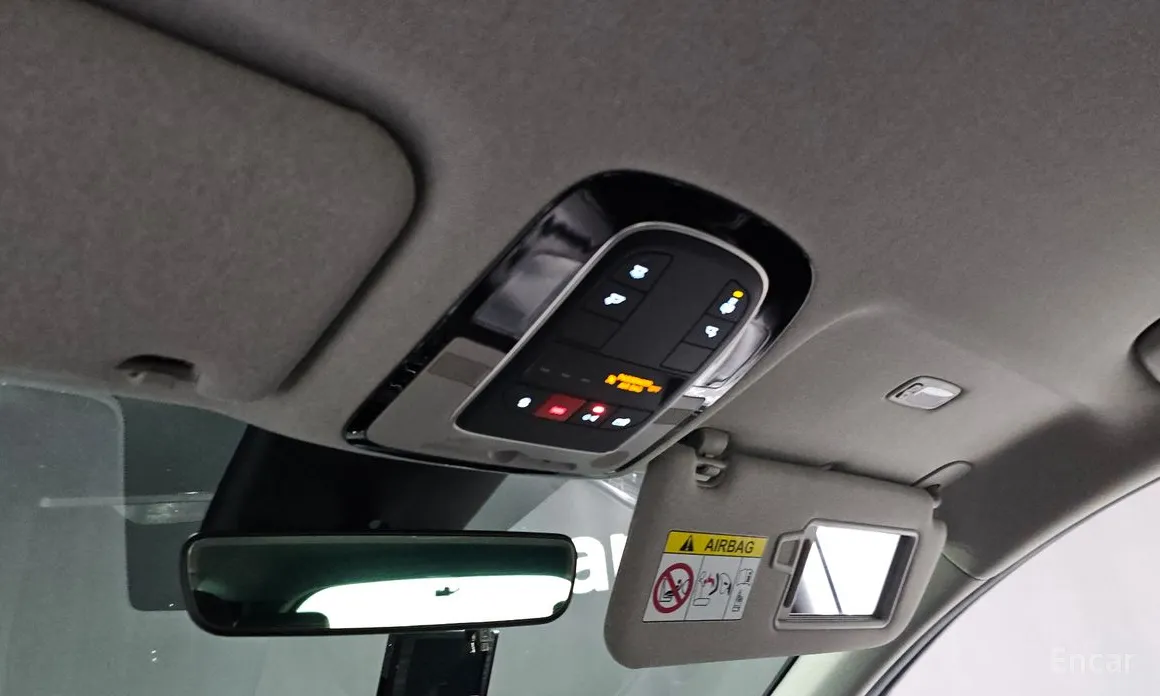 Фото 18 - Hyundai Santa Fe