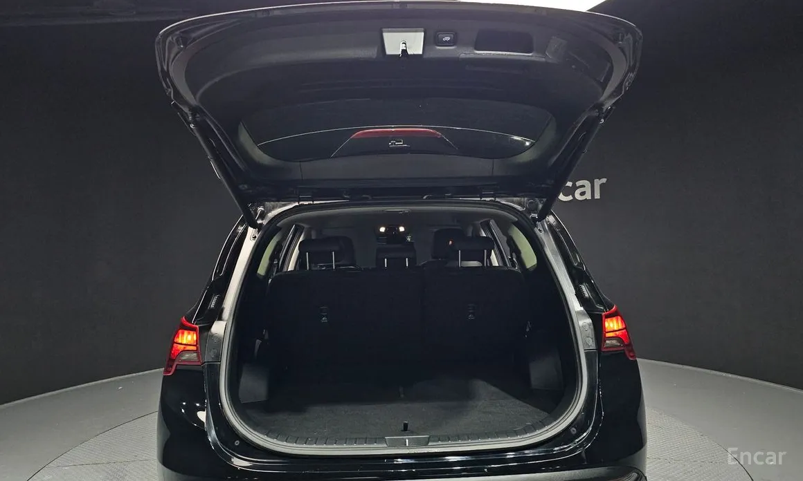 Фото 20 - Hyundai Santa Fe