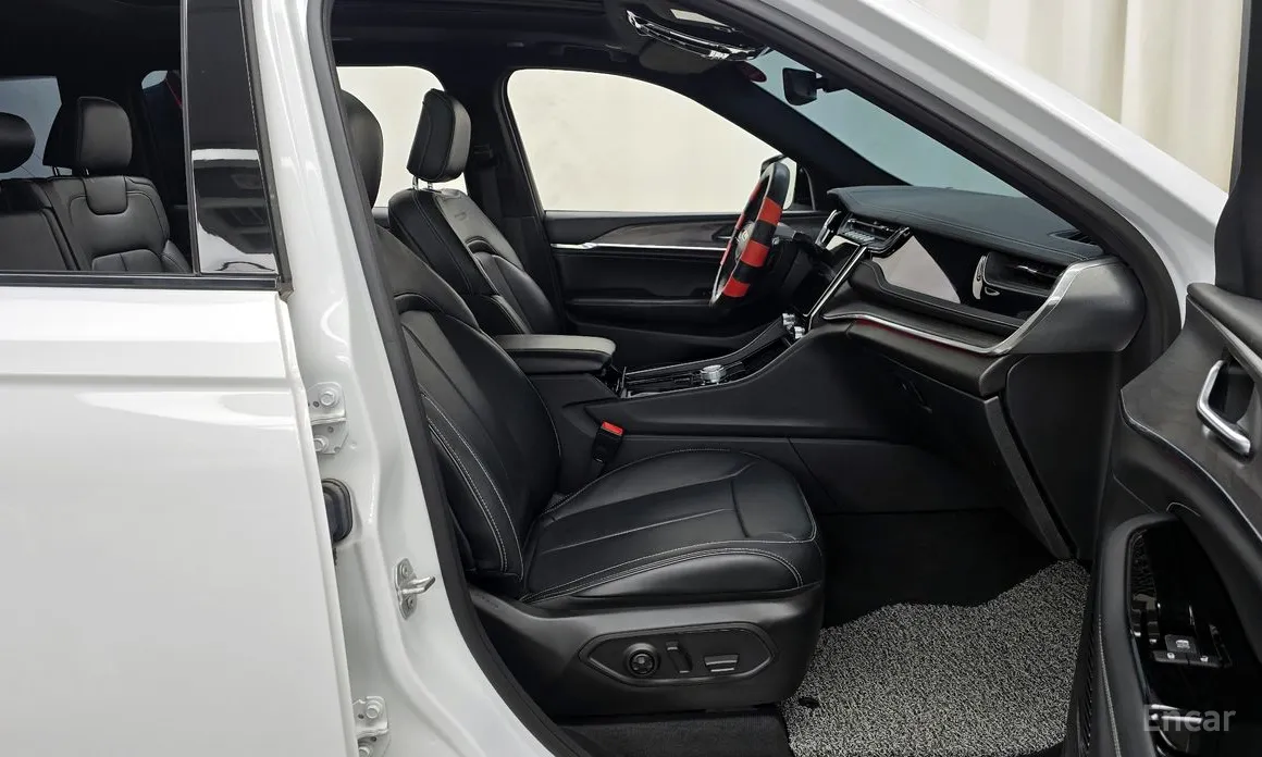 Фото 11 - Jeep Cherokee