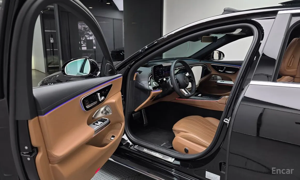 Фото 11 - Mercedes-Benz E-Class