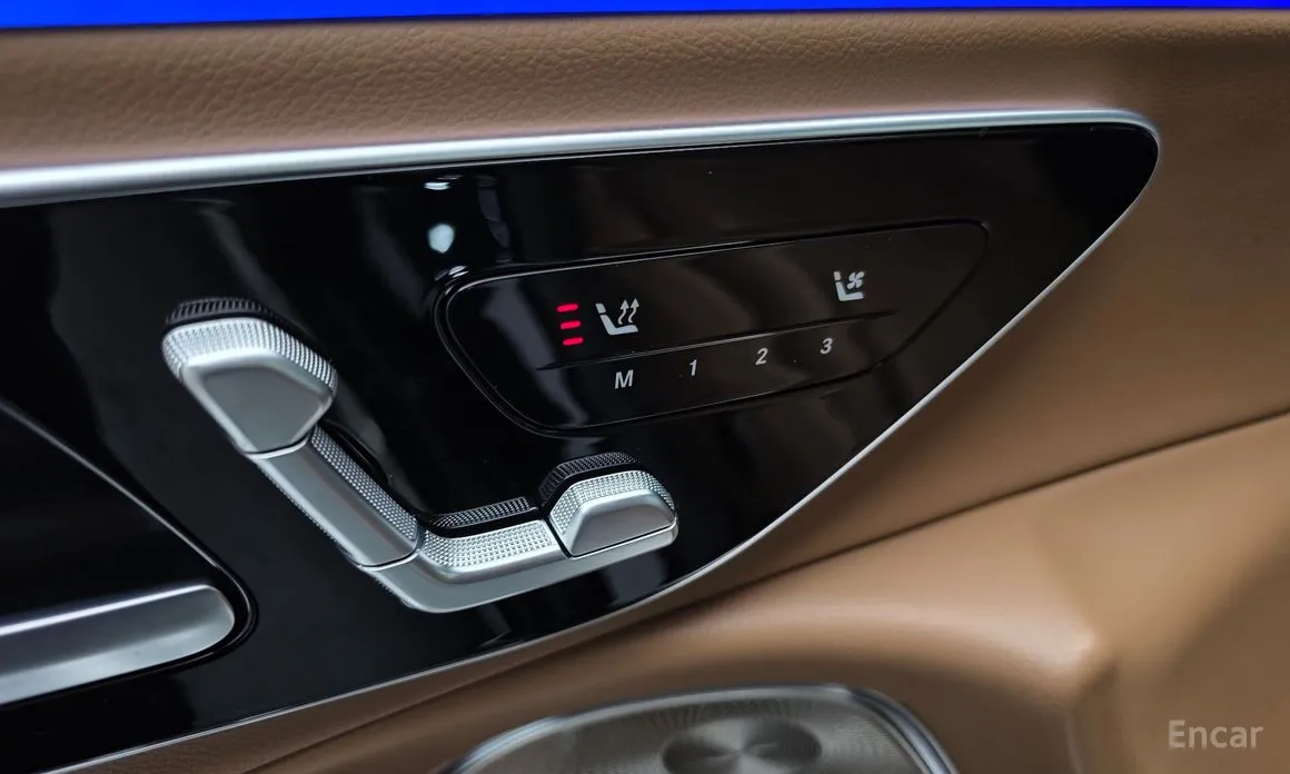 Фото 16 - Mercedes-Benz E-Class