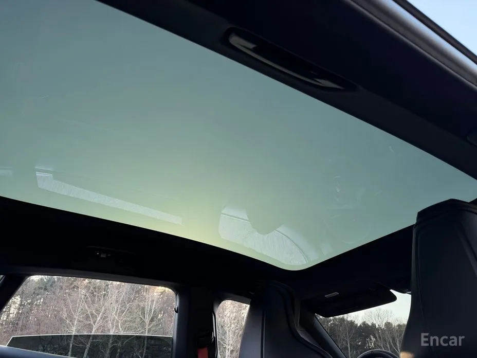 Фото 15 - Porsche Taycan