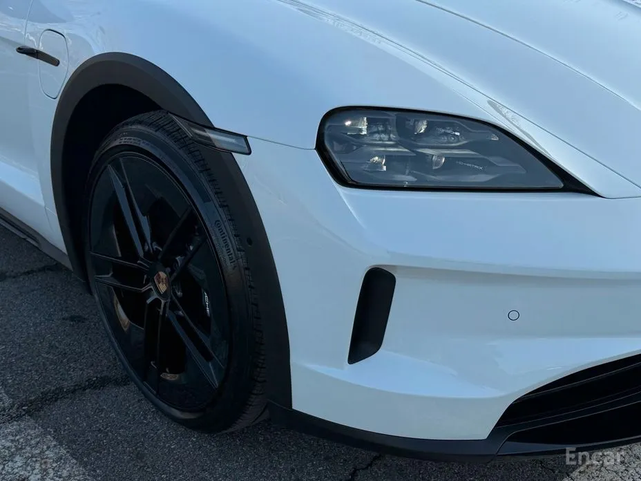 Фото 5 - Porsche Taycan