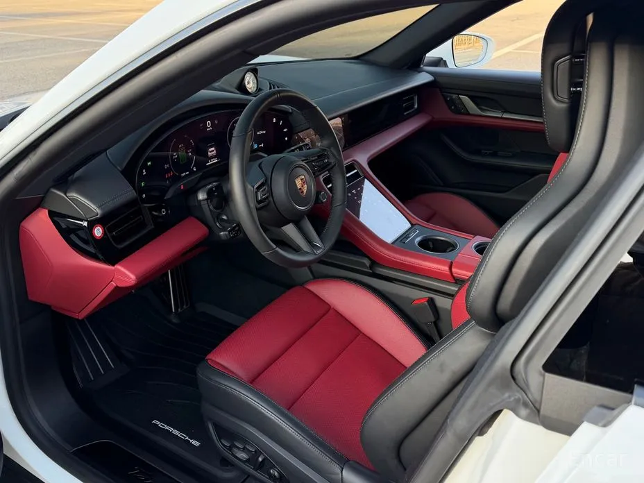 Фото 7 - Porsche Taycan