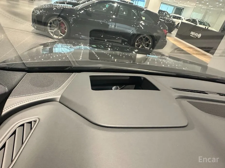 Фото 13 - Audi Q7