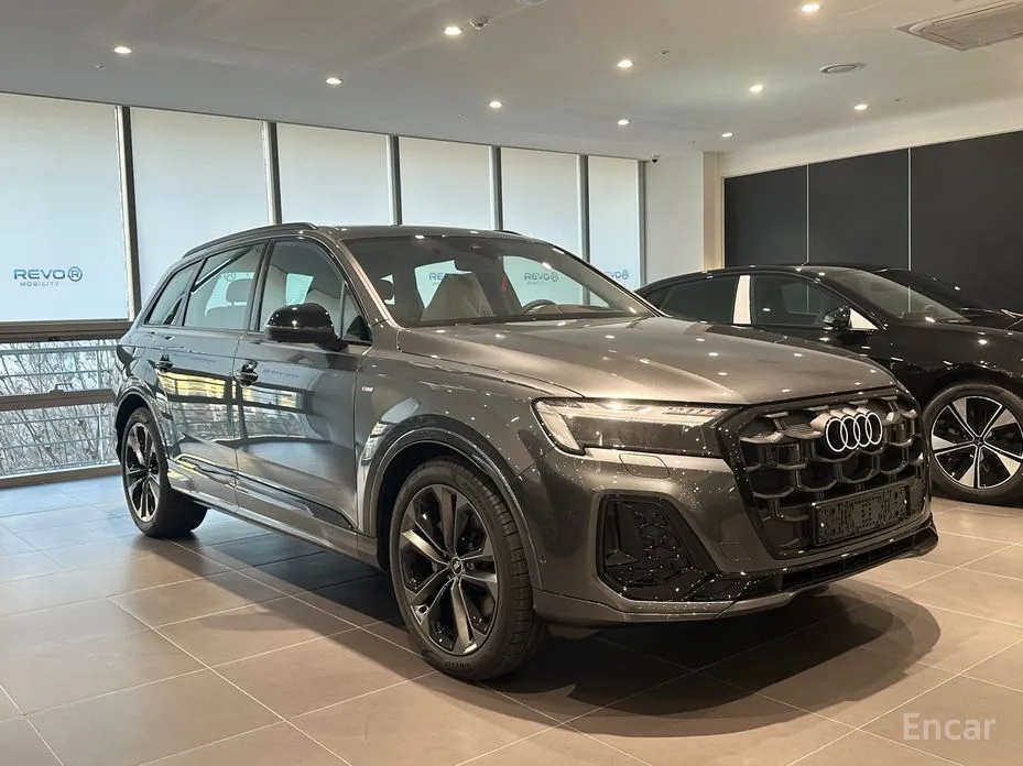 Фото 3 - Audi Q7