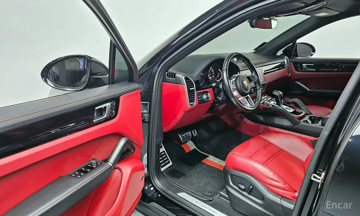 Фото 11 - Porsche Cayenne