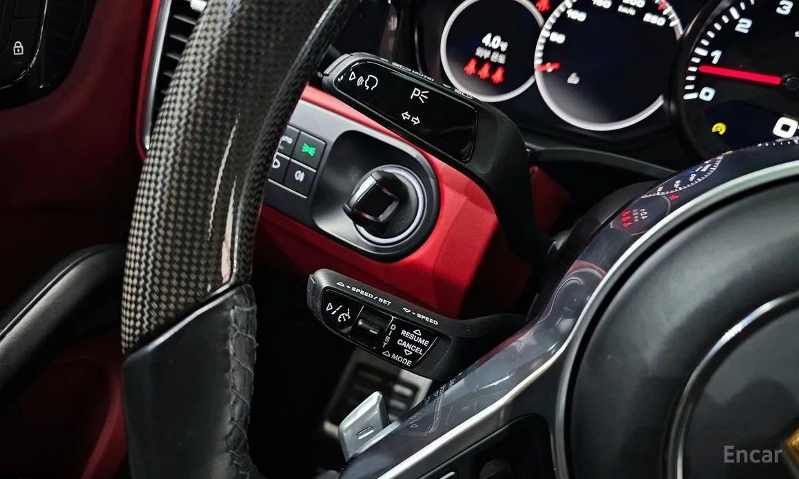 Фото 17 - Porsche Cayenne