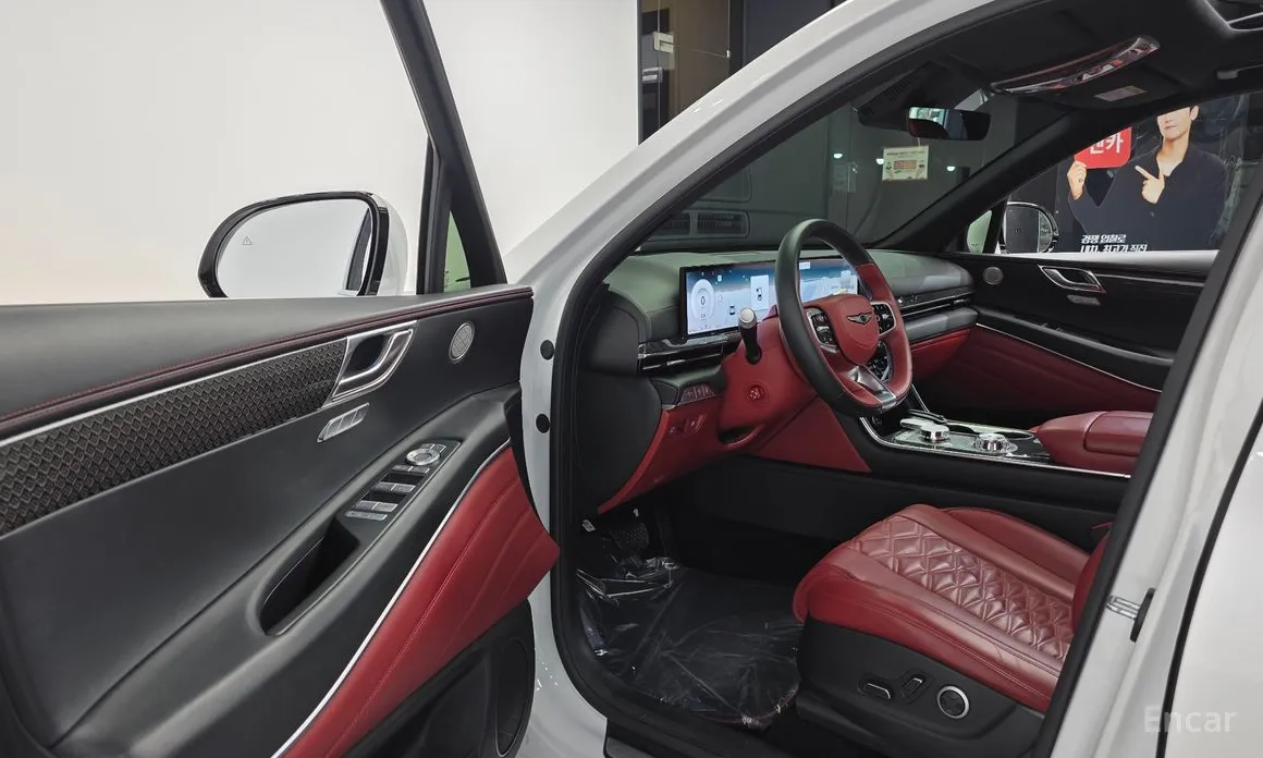 Фото 10 - Genesis GV80